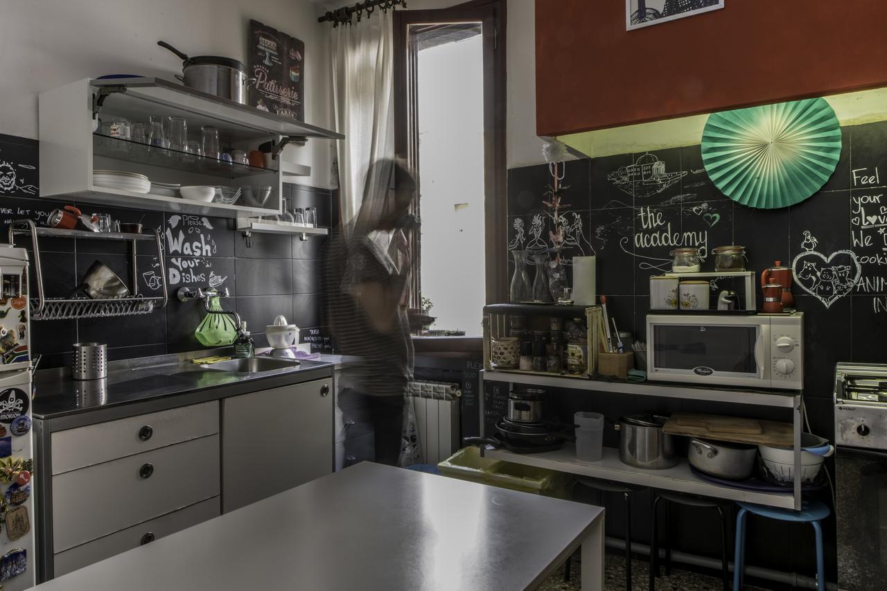 Hostal The Academy